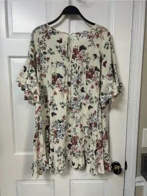 Women's Cream Floral Ruffle-Sleeve Tunic Top thumbnail 2