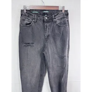 Wild‎ Fable Women's 8 Gray High-Rise Tapered Jean Distressed thumbnail 2