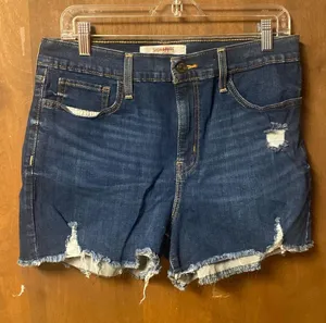 Classic Levis Signature Blue Jean Shorts for Women size 14 thumbnail 1