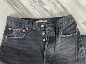 Levi Black Distressed Jeans High-Rise Straight thumbnail 3