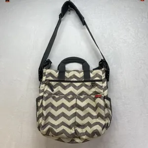 Skip Hop Duo Signature Carry All Diaper‎ Bag - Grey/White Chevron thumbnail 2