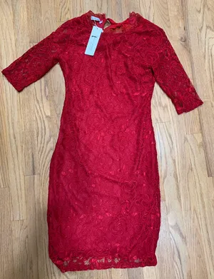 Glory Sunshine Red Lace Dress thumbnail 1