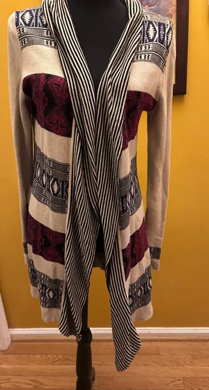 Women’s Aztec Print Open Shawl Long Cardigan Size Medium thumbnail 2
