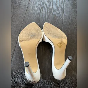 Elegant White Croc thumbnail 5