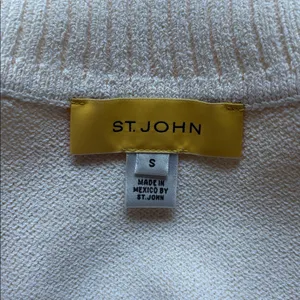 St. John Sweater / Jacket - Size S thumbnail 7