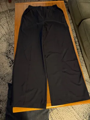Fabletics Black Wide-Leg Women's Pants thumbnail 1