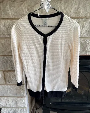 H&M Cream Textured Cardigan with Black Trim Medium thumbnail 1