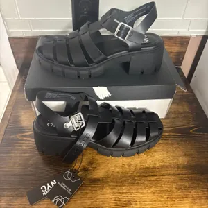 Madden NYC Black‎ Fisherman Lug Sole Platforms Size 11 thumbnail 1