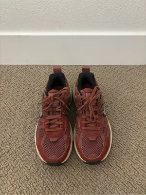 Nike Women's V2K Run in Dark Pony thumbnail 5