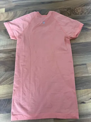 Lululemon Swiftly Tech short sleeve orange thumbnail 2