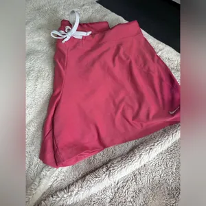 Pink Nike Dri Fit Shorts / Size L thumbnail 3