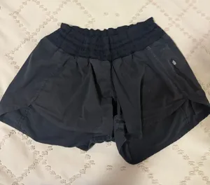 Lululemon Shorts thumbnail 1