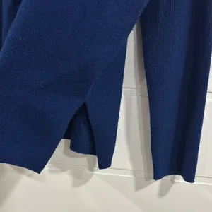Colorblock Sweater in Light Blue and Navy thumbnail 6