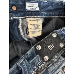 Miss Me Capri Jessica Women 30 Dark Wash Denim Low Rise Crop Western Embellished thumbnail 4