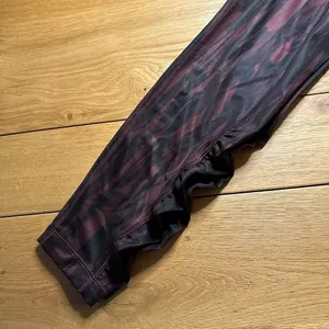 Lululemon Speed Tight IV Painted Animal Bordeaux Drama Black / Black 10 thumbnail 12
