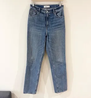 Abercrombie High-Rise Jeans 90s Straight thumbnail 2