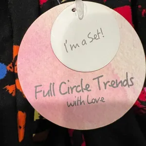 NWT Full Circle Trends 2 Piece Hoodie Set Size Large thumbnail 6
