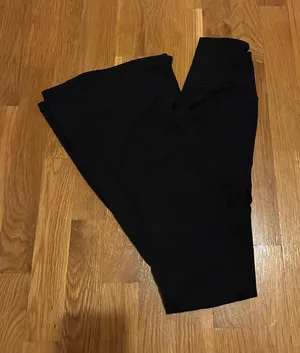 Aerie Crossover Leggings thumbnail 1