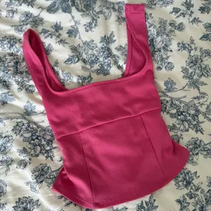 Cropped Top Urban Outfitters thumbnail 2