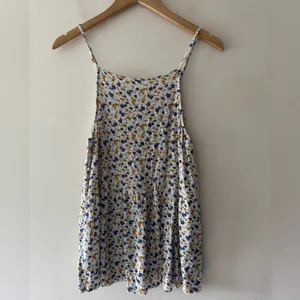 American‎ Eagle Blue and Yellow Floral Flowy Top thumbnail 4