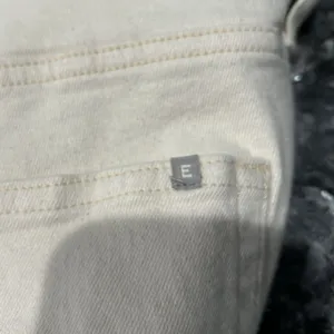 Everlane Cream Off-White Curvy Cheeky Organic‎ Jeans Denim Women's Size 35 Crop thumbnail 8
