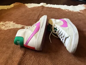 Nike blazer purple and green Youth tennis shoes size 6.5Y No major flaws thumbnail 3