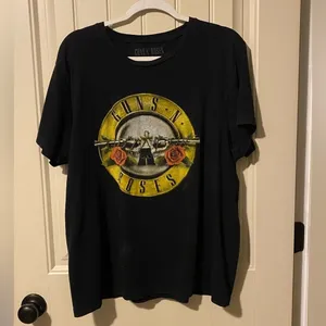 Guns and Roses Short Sleeve T-Shirt thumbnail 3
