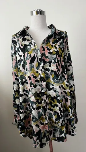 entro Leopard-Style Print Blouse in Black, Pink, Green thumbnail 1