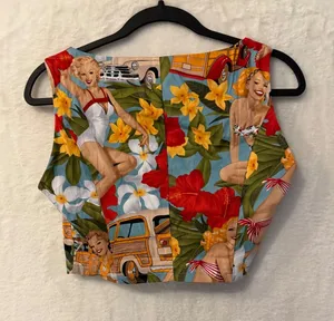 Vintage Pin Up Girl Tropical Crop Top Women Small Sleeveless Rockabilly Hawaiian thumbnail 1
