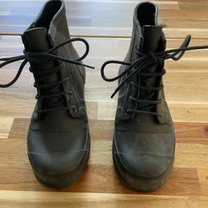 Hunter Rain Boots thumbnail 3