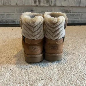 Ugg Australia Adria mini short ankle boots women size 10 thumbnail 5