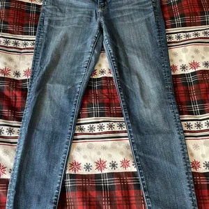 American Eagle Jeans thumbnail 1