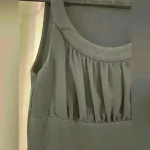 Women’s Black Express Top thumbnail 2