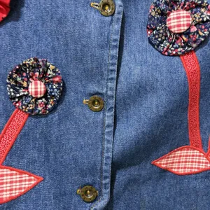 VTG Sun Belt Woman's Denim Vest Button Down Floral Embroidered Flowers Large USA thumbnail 5