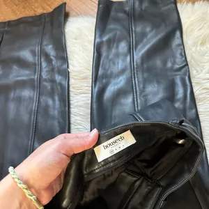 HOUSE OF CB Grainne Black Vegan Leather Pants thumbnail 9