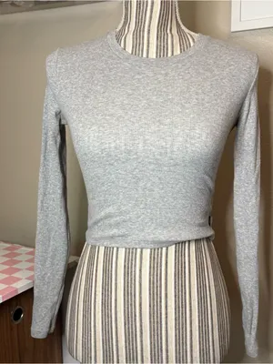 TNA aritzia preppy quiet luxury cotton long sleeve fall girlie pop vsco trendy t thumbnail 2