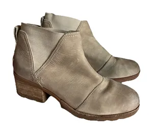 Sorel Women's Cate Chelsea Boot Beige Size 8 thumbnail 1