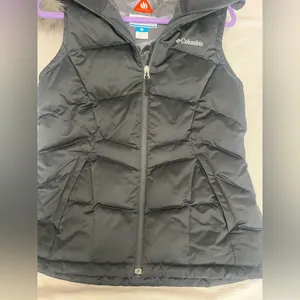 Columbia Black Puffer Vest with Fur Trim thumbnail 3