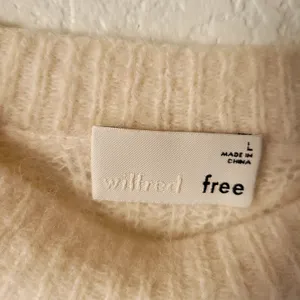 Aritzia Wilfred Alpaca & Wool Cozy Cream Sweater Size L thumbnail 10