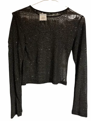 Love Tree Black Long-Sleeve Sparkle Crop Top thumbnail 1