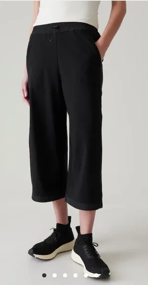Athleta New Triumph Hybrid‎ Wide Crop Large thumbnail 1