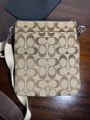 Coach Sutton signature swingpack crosspody bag khaki thumbnail 9