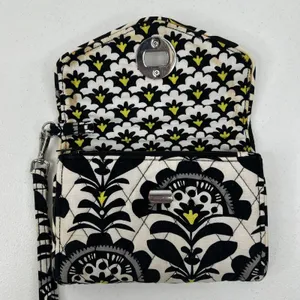 Vera Bradley Fanfare Your Turn Lock Smartphone Wristlet Wallet Quilted 13945-156 thumbnail 10
