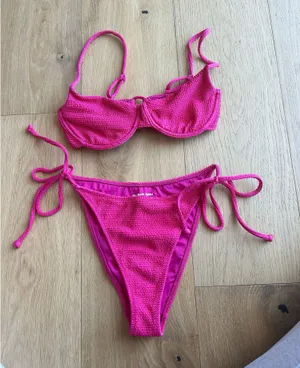 Pacsun swimwear bikini 2 hot pink set - never worn thumbnail 1