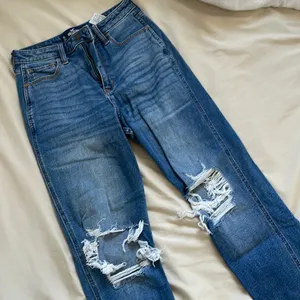 Ultra High Rise Mom Jeans thumbnail 1
