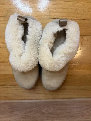 Women's Ugg Tazzelle - Size 7 thumbnail 5