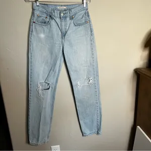 Levi's Lo Pro Straight Light Blue Distressed Slouchy‎ Mid Rise Denim Jeans thumbnail 5