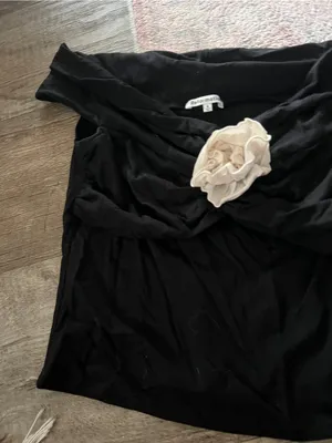Reformation Emerald Knit Top in Black with Ivory Rosette Size S thumbnail 10