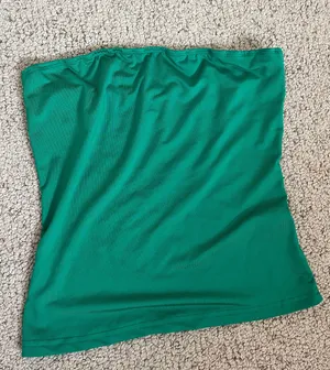 Plain green tube top blouse Size M thumbnail 3