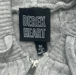 Derek Heart Light Gray Cable Knit Cropped Zip-Up Hoodie thumbnail 4